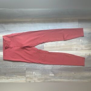 Lululemon Wunder Train 28” pant